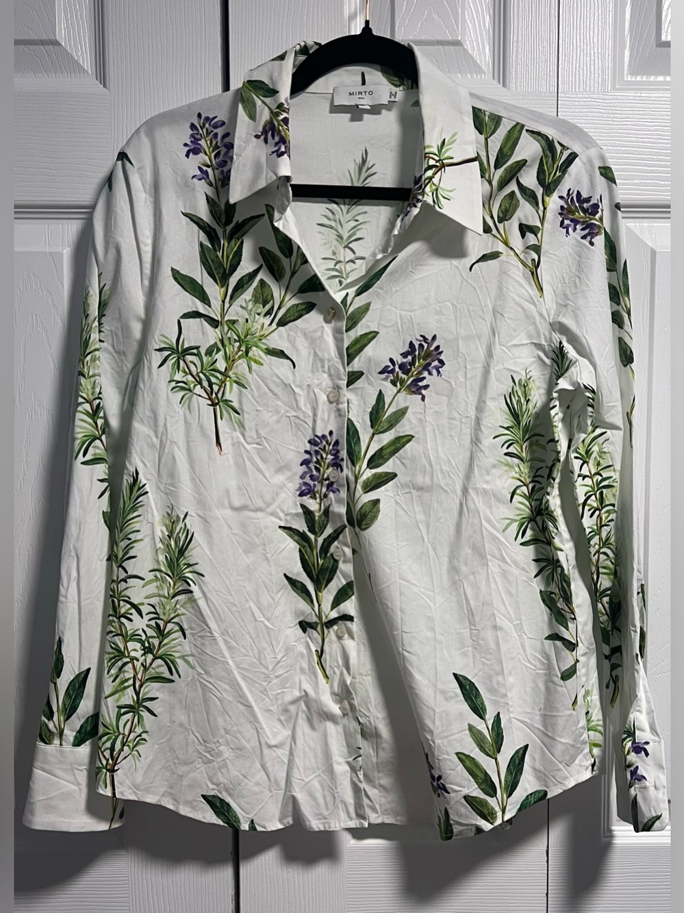 Women's Mirto White Botanical Long Sleeved Button Down Shirt